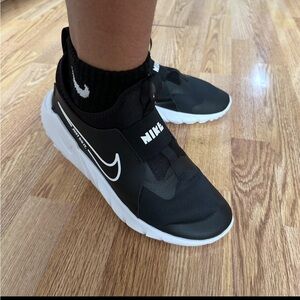🆕 Nike Flex Runner 2 Running Shoes